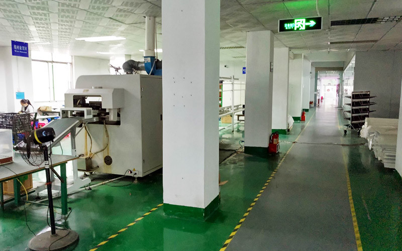 Aladdin Precision Lighting Tech Limited línea de producción del fabricante